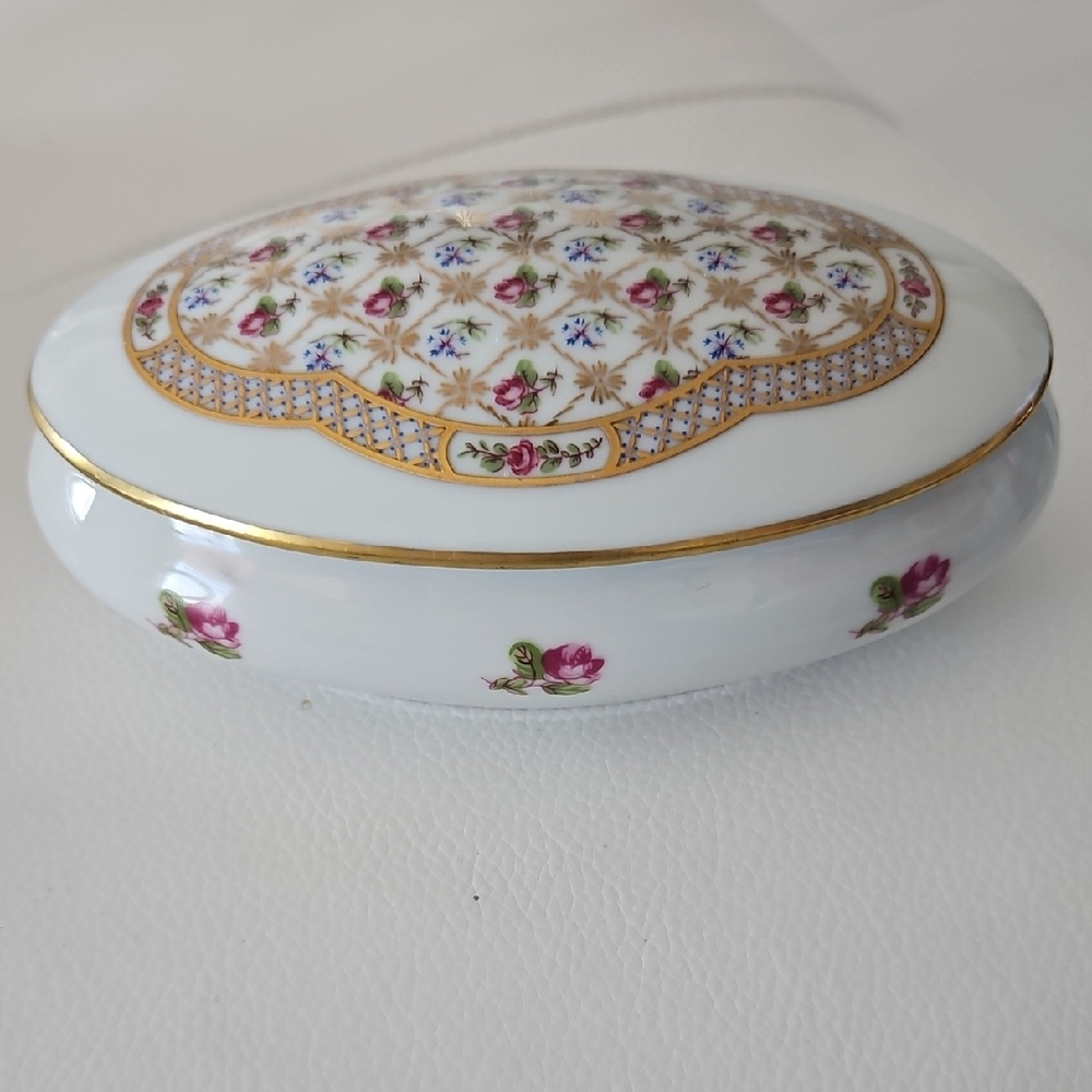 Limoges Porcelain Floral Oval Lidded Trinket Box - White and Gold
